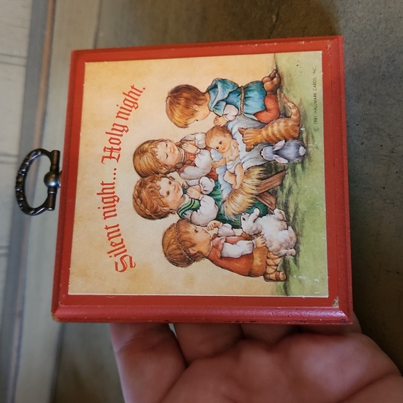 Vintage 1981 Hallmark Christmas Hanging Plaque - Picture 4 of 4